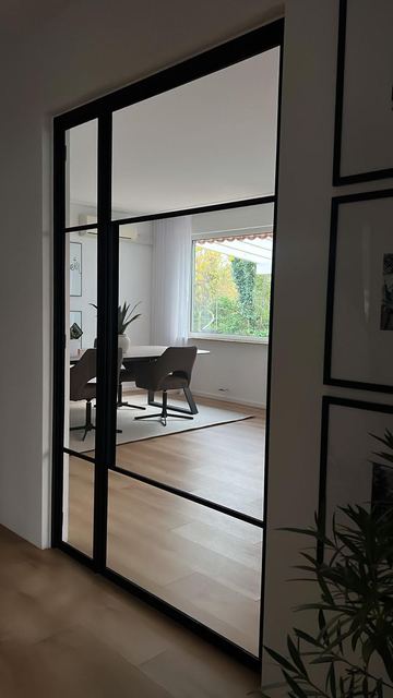 Lofttür mit Seitenteil zum Essbereich